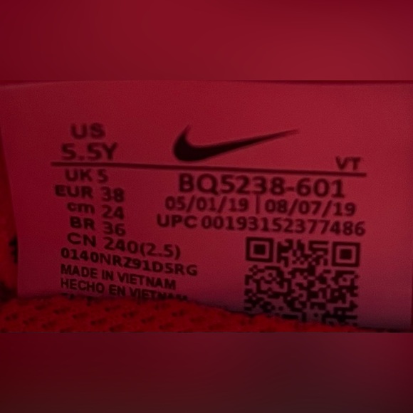 Nike Air VaporMax Flyknit 3 Womens Sz 7 (5.5Y) Shoes Sneakers Crimson Black - Picture 13 of 15